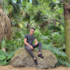 Meet your Posher, Adiel